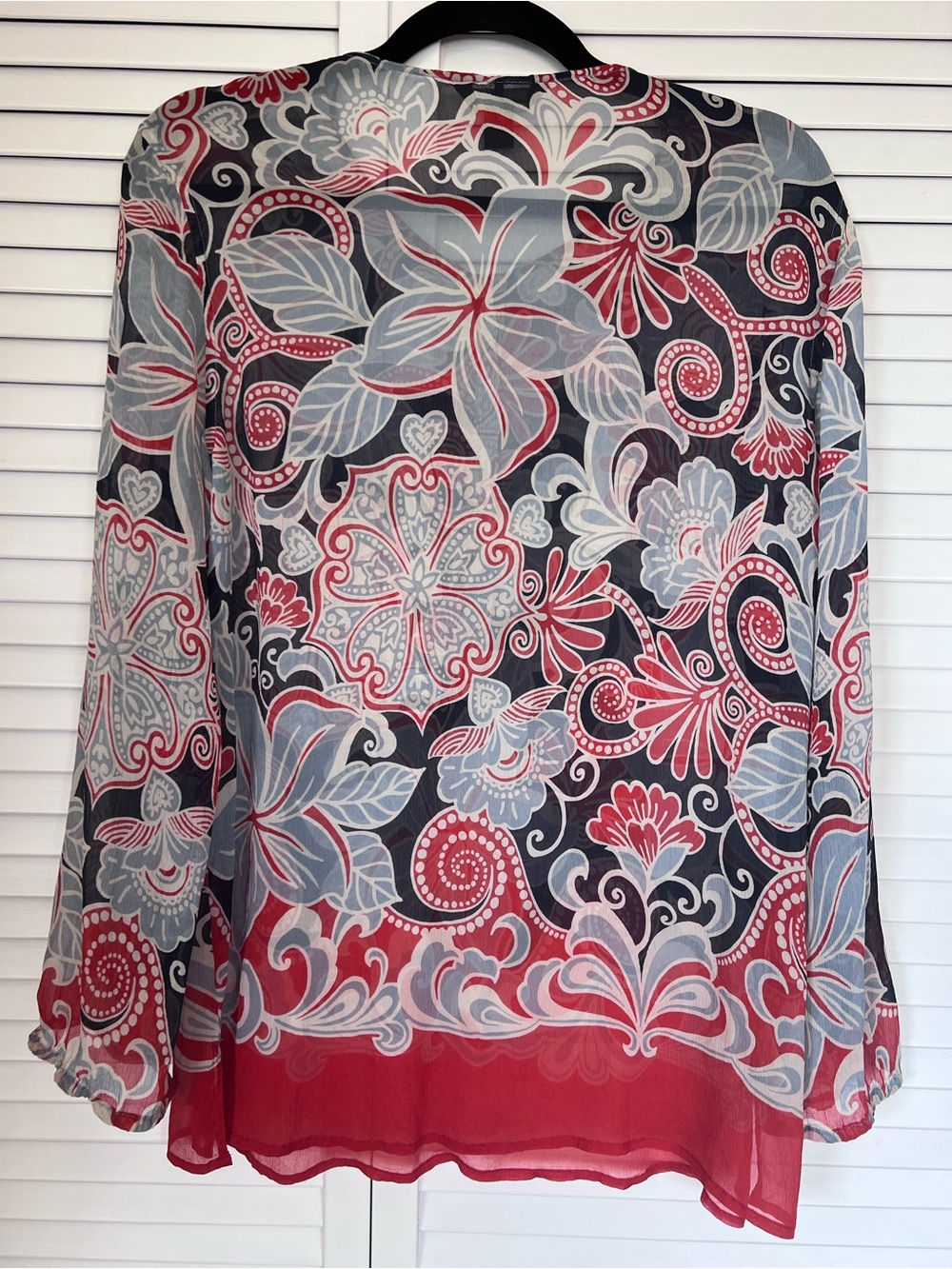 Tommy Bahama Women’s EUC Floral Red Blue White Silk Long Sleeve Blouse Size M - Picture 4 of 15